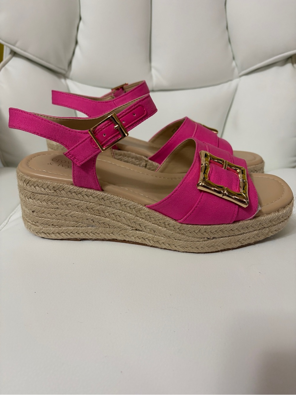 crown & ivy Hot Pink Wedge Sandals with Gold Buckle